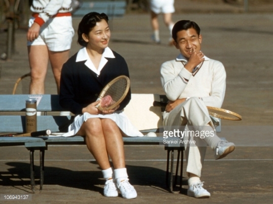 Crown Prince Akihito and Michiko Shoda in Karuizawa, 1959. (Photo from Sankei Archive)